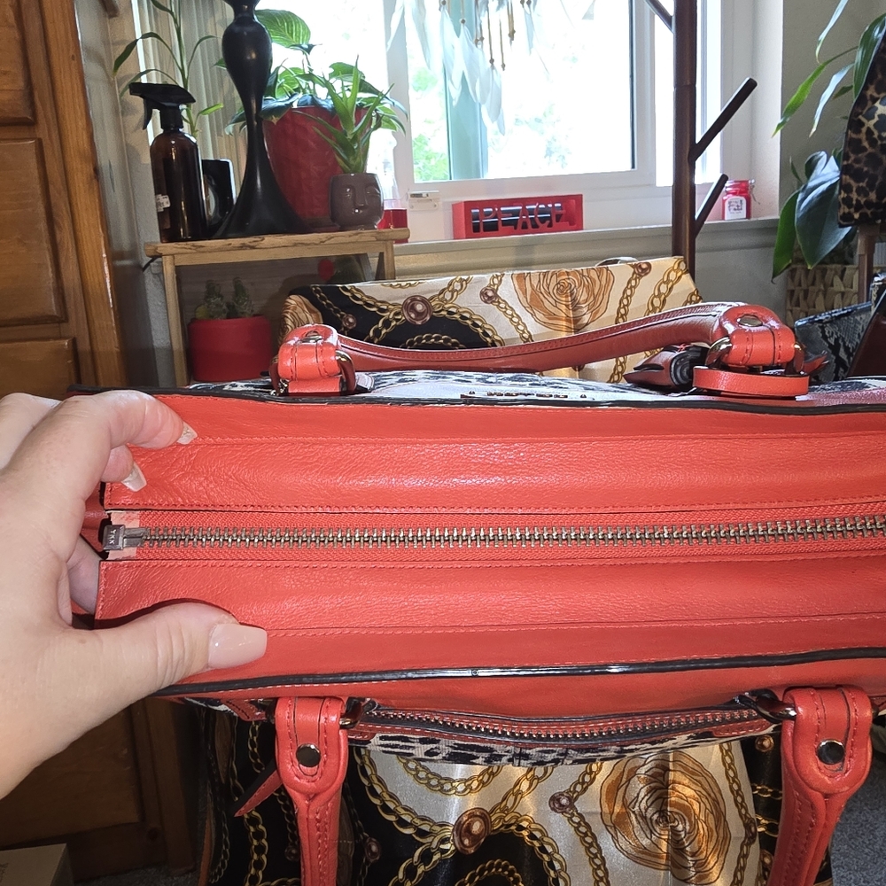 ❣️ Coach Legacy Haley Red and Animal Print Satchel With Tassel - Picture 3 of 9